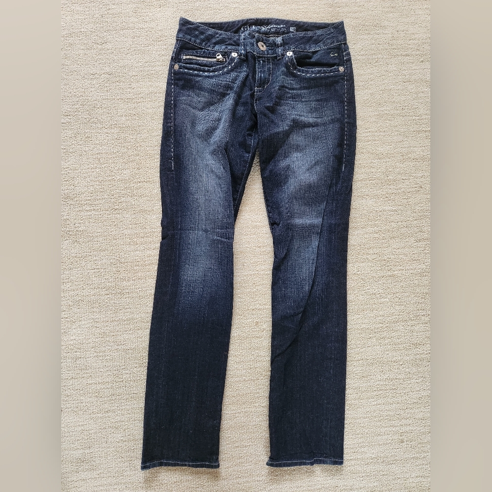 Guess Jeans with Zipper Details Size 30